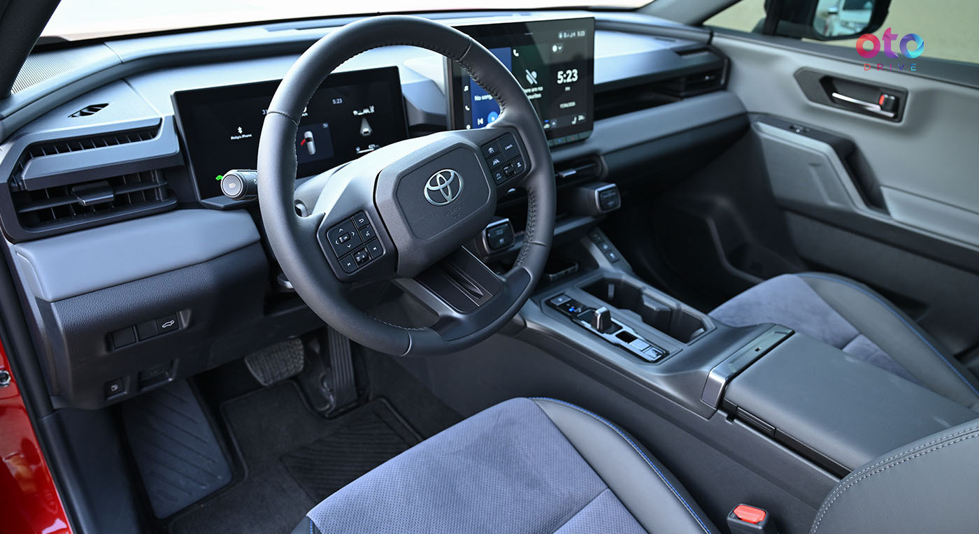 2026 Toyota RAV4 Hybrid VXR — article image